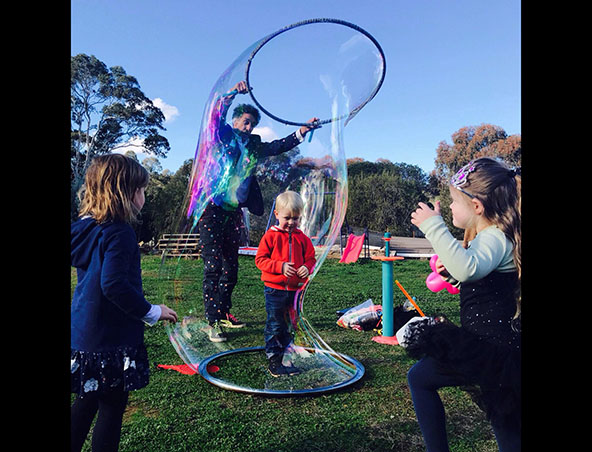 Giant Bubbles Performer Melbourne